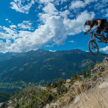 샬레 Coquelicot By Interhome 지날